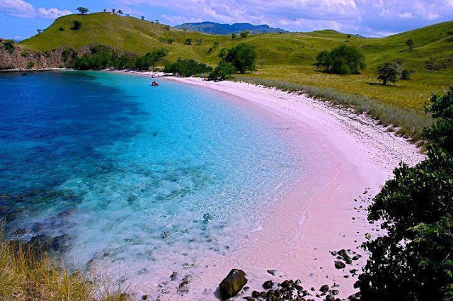 The Bali Review Lombok’s Best Beaches  