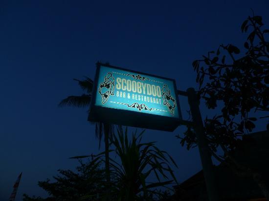 The Bali Review Nusa Lembongan’s Best Bar and Pubs  